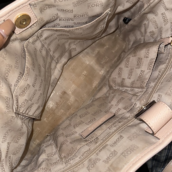 ❌SOLD❌Michael Kors Blush Pink Tote Shoulder Bag - Picture 4 of 7